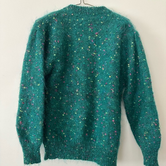 Chunky Green Sweater with Gold Buttons - Picture 3 of 3
